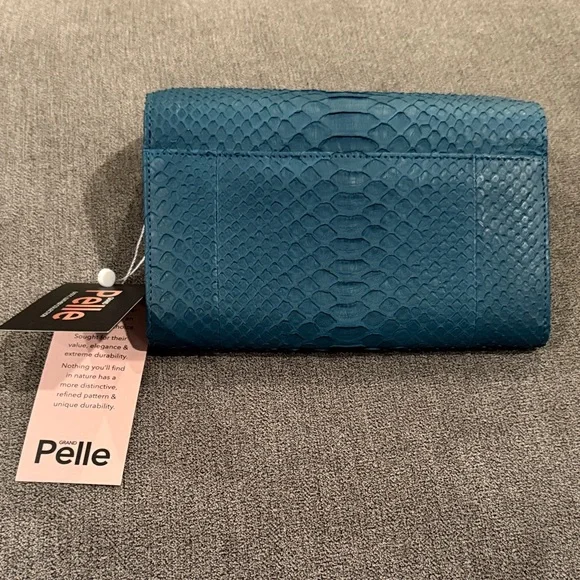 NWT - Exotic Leather Grand Pelle. Textured Wallet - Picture 5 of 8